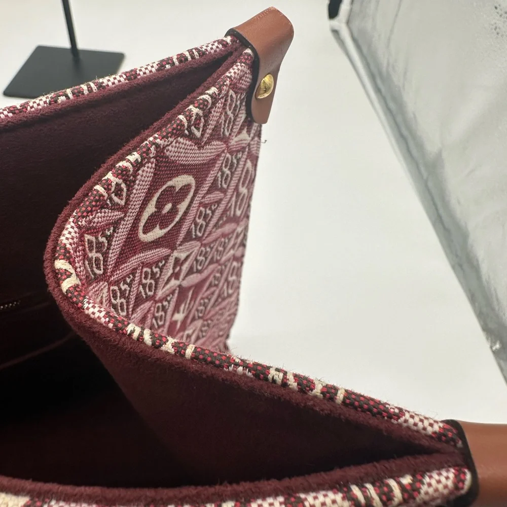 Louis Vuitton On the Go GM Since 1854 EUC - Picture 2 of 15